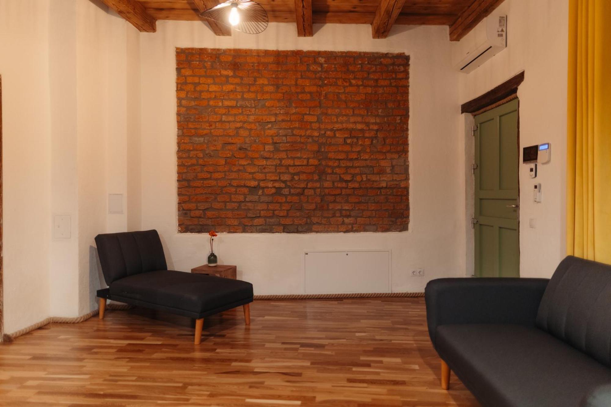 Casa 1901 Aparthotel Baia Mare Exterior photo